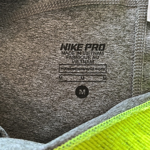 Nike Pro dry fit mid-rise jogging capris. - Picture 3 of 3
